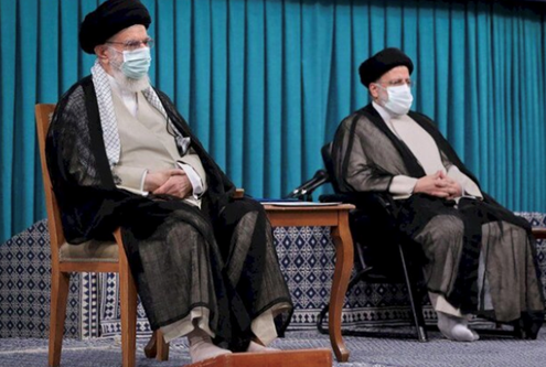 (L-R) Supreme Leader Ali Khamenei and President Ebrahim Raisi. Source: ISNA