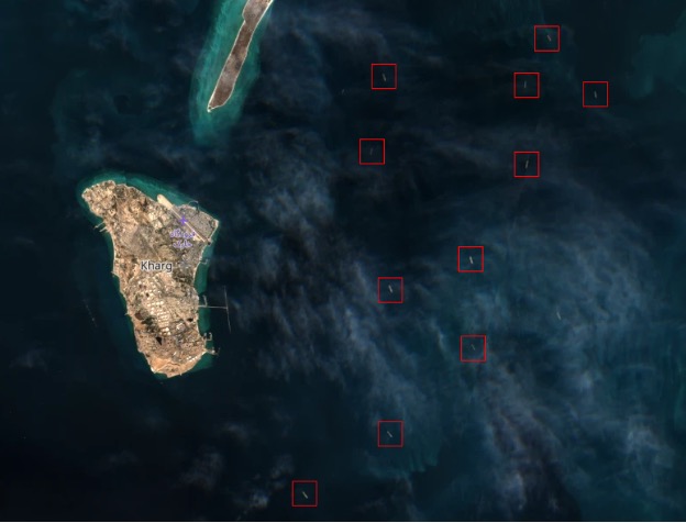 Iranian oil laden tankers near Kharg Island on October 28 (Credit: ESA Copernicus)