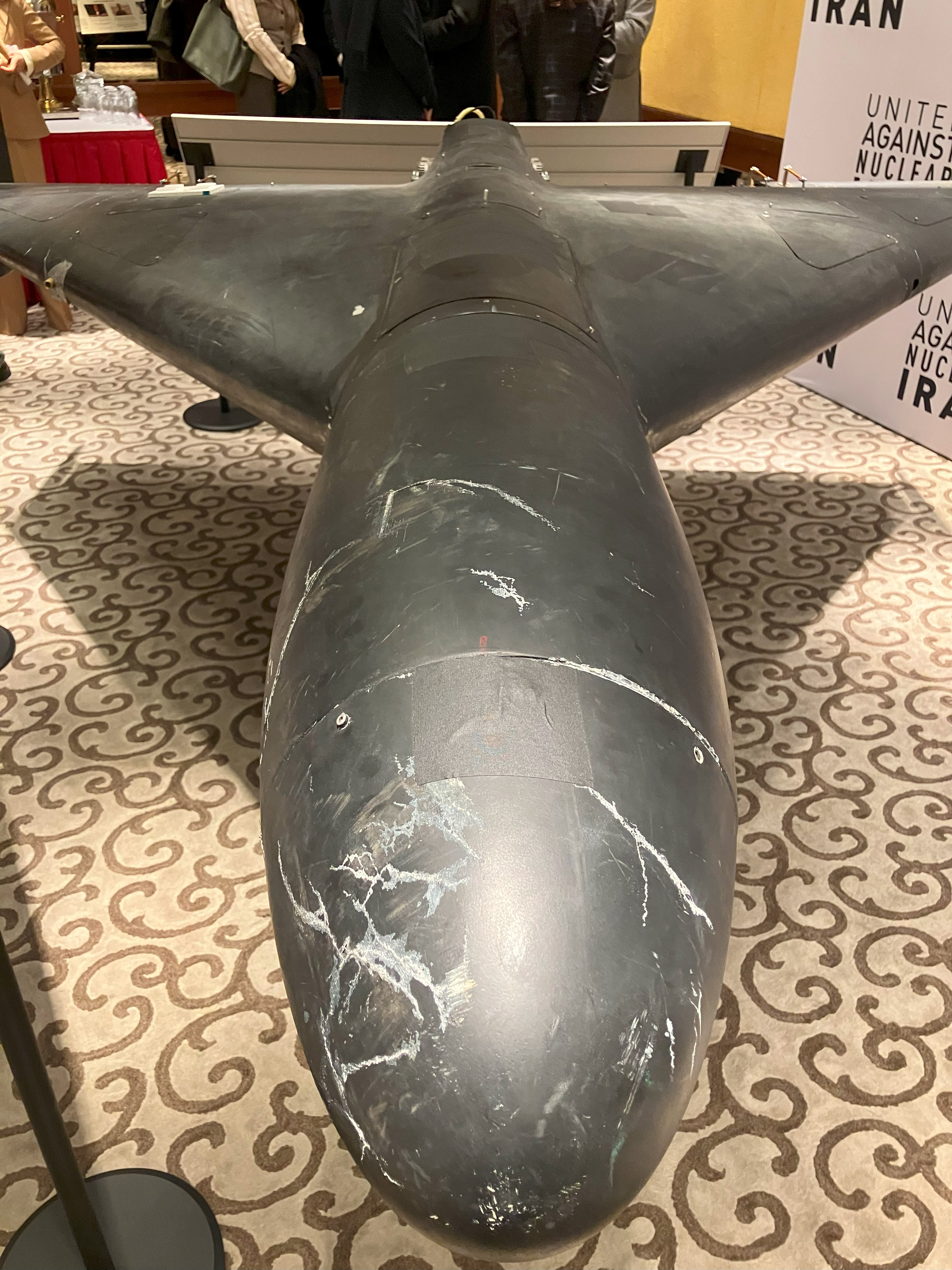 A black plane on a carpet
AI-generated content may be incorrect.