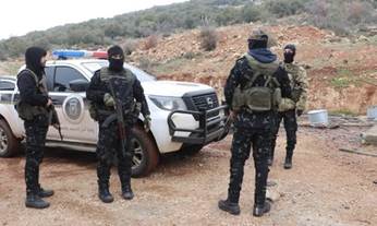 Syrian security forces operating along the border between Lebanon and Syria (photo: Asharq Al-Awsat)