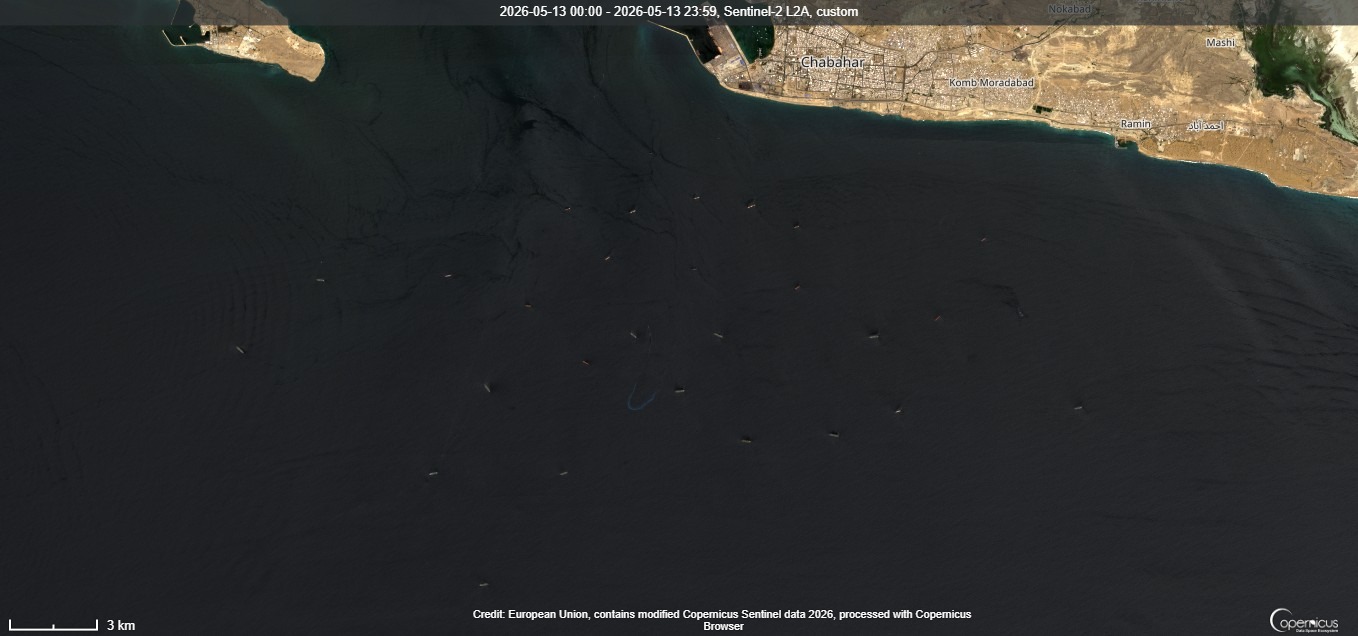 Tankers laden with Iranian oil near Chabahar on May 13 (Credit: ESA Copernicus)